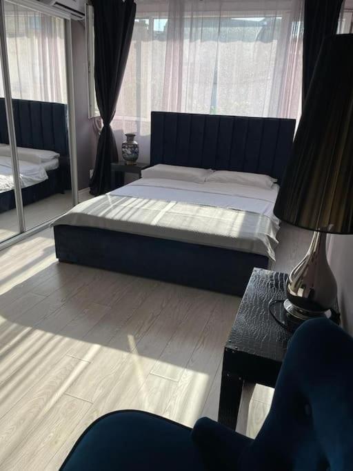 Apartment Lucomi's Bucharest
